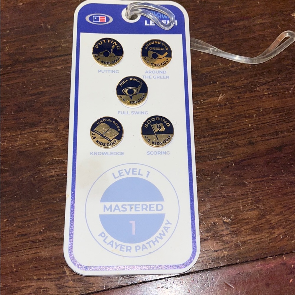 First kids Golf Pathway to learning Level 1 bag tag & set of 5 Pins